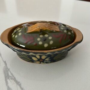 Mini pottery dish